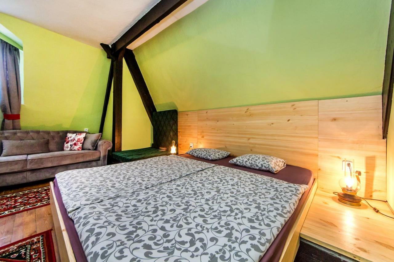 Nostalgia Apartment